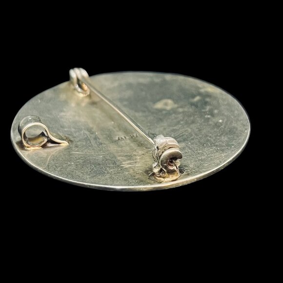 Alpaca Silver With Turquois Chip Inlay Aztec Pendant/Brooch Signed Alpaca (5191) - Picture 7 of 7